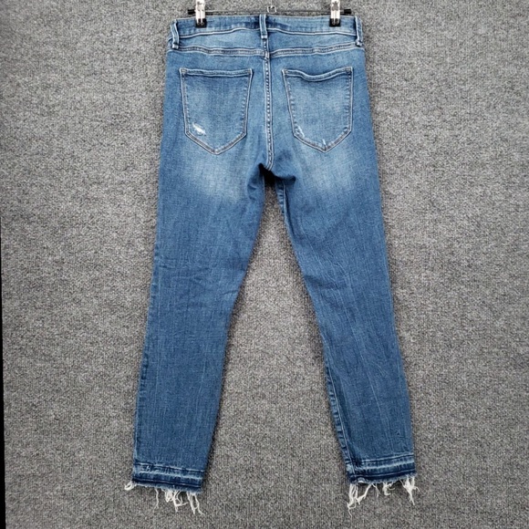 Abercrombie Women’s Harper Low Rise Ankle Distressed Blue Jean Size 4 Short 4S - Picture 2 of 3